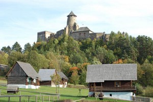 Presovsky kraj - turisti maju zaujem o hrady