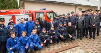 fotogaléria: Multifunkčné ihrisko, hasičské auto a protipovodňové zábrany 002